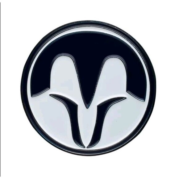 Star Wars Mandalorian Bo-Katan Kryzes Headband & Magnetic Pins New Open Box READ - Picture 11 of 16